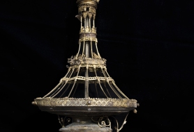 28_Modellino-lampadario-utilizzaro-nel-film-Opera-e-realizzato-da-Sergio-Stivaletti