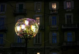 luci-d-artista-2021-de-maria-nicola-regno-dei-fiori-nido-cosmico-di-tutte-le-anime