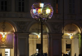 05_Nicola-De-Maria_Regno-dei-fiori_nido-cosmico-di-tutte-le-anime-©Luci-dArtista-Citta-di-Torino-foto-di-Alberto-Ramella