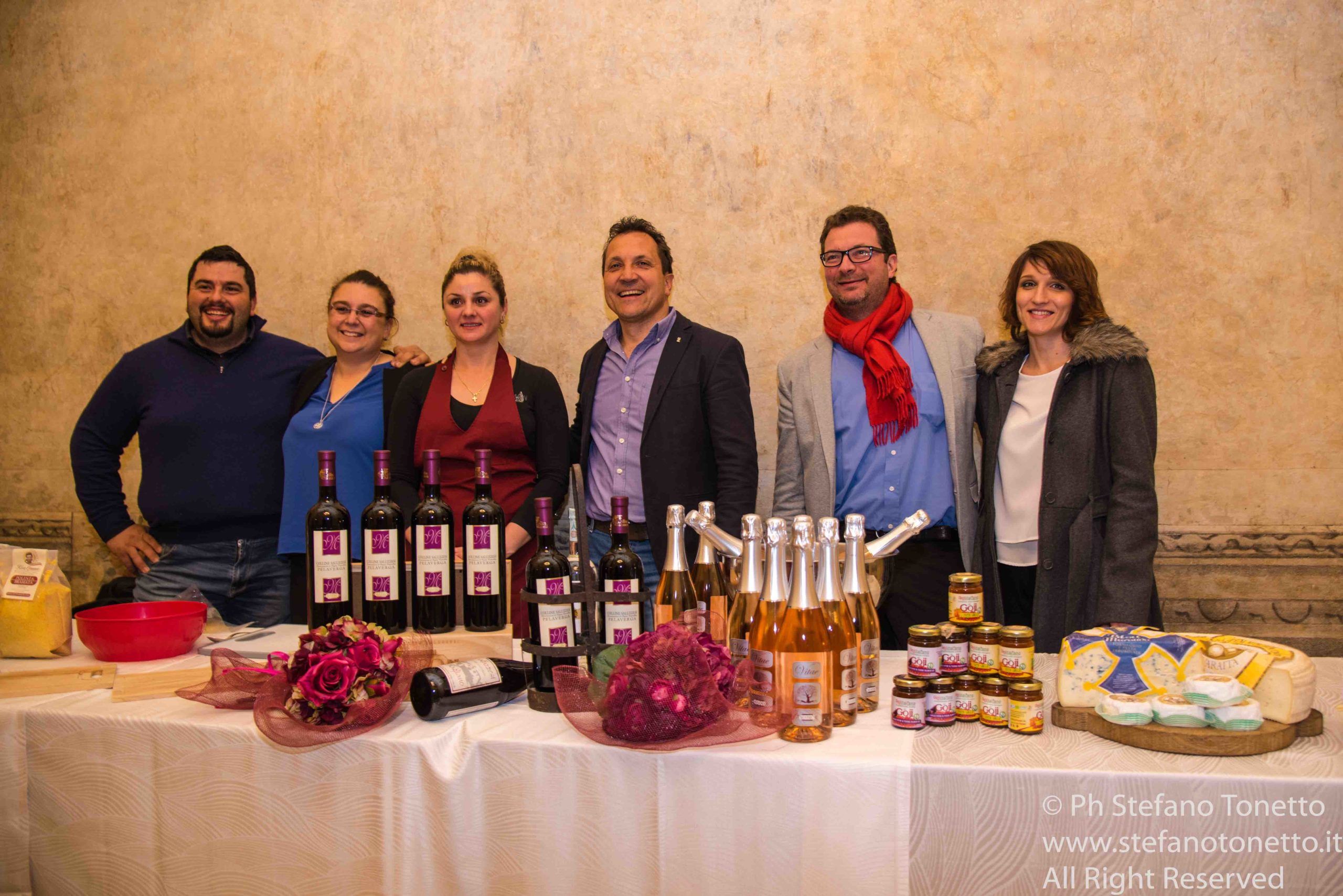 Aperitivo durante Hidden Faces in Palazzo Saluzzo Paesana