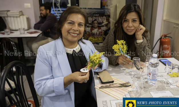 L’Associazione “Las Damas Del Pisco” ha festeggiato l’8 marzo con i colori della bandiera Ucraina