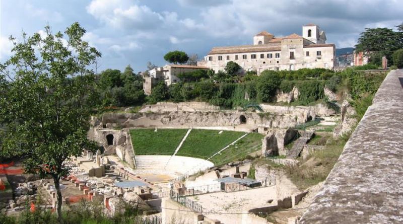 SanremoCantaNapoli una rassegna nel cuore della canzone al Teatro Romano di Sessa Aurunca