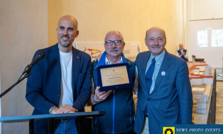 A Venaria Reale in Piazza Vittorio Veneto, Il 27 maggio 2023 ha avuto luogo l’inaugurazione della VI edizione della Festa delle rose con Fragranzia.