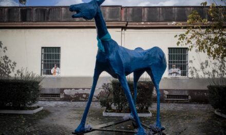 La libertà è un cavallo azzurro