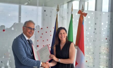 FIRMATO OGGI IL PROTOCOLLO D’INTESA TRA REGIONE PIEMONTE E LEGA ANTI VIVISEZIONE PER LA COLLABORAZIONE NEGLI AMBULATORI DI VETERINARIA SOCIALE. LAV METTERA’ A DISPOSIZIONE PRESTAZIONI VETERINARIE AGGIUNTIVE E ALTRI SERVIZI INTEGRATIVI PER PERSONE E ANIMALI.