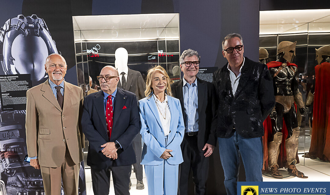 MOVIE ICONS – Oggetti dai set di Hollywood