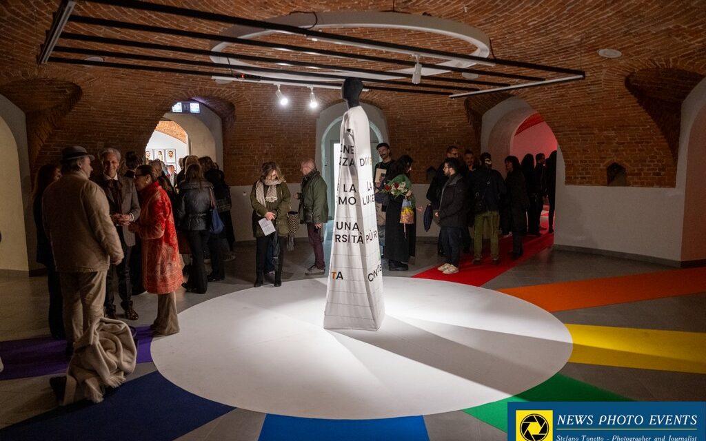 NEW COLOR LIGHTS – Vestire il Futuro