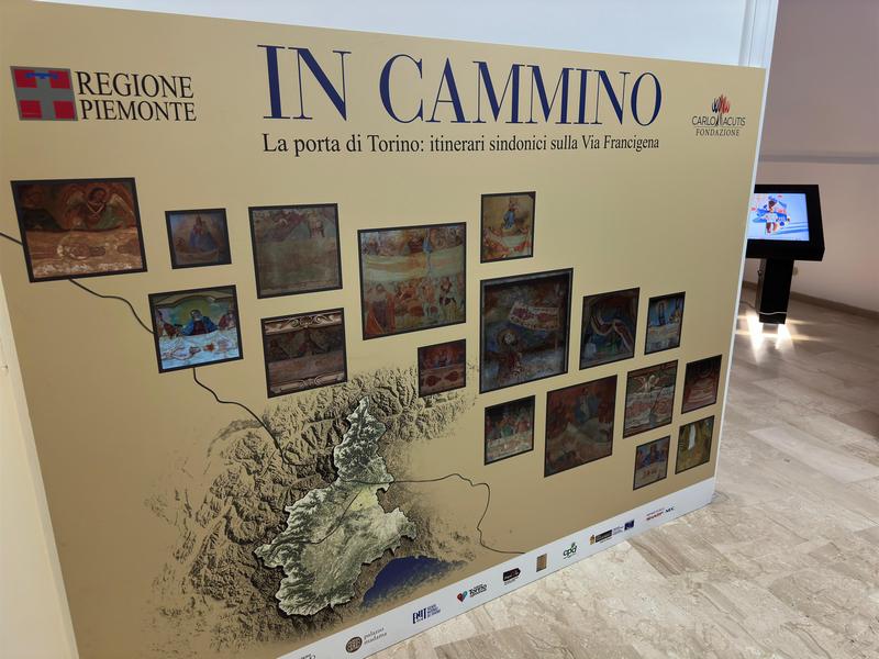 La mostra “In cammino. La porta di Torino: itinerari sindonici sulla Via Francigena” fa tappa a Roma