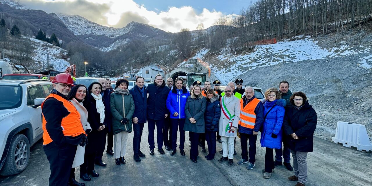 IL NUOVO MINISTRO FRANCESE AI TRASPORTI INCONTRA IL PRESIDENTE CIRIO E IL SINDACO DI LIMONE RIBERI AL TUNNEL DEL TENDA