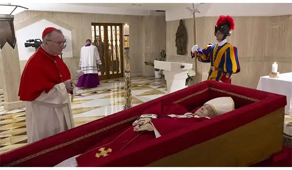 Papa Francesco: Veglia di preghiera presieduta dal card. Repole in Cattedrale e in streaming