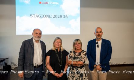 La nuova stagione teatrale 2025/2026 del Teatro Concordia di Venaria Reale(TO) è all’insegna di tre parole chiave: sogno, realtà, stupore.