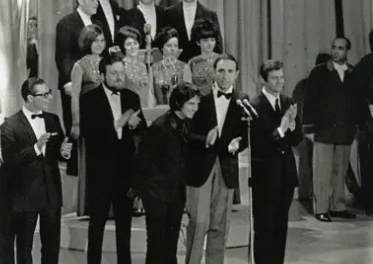 Il Ringraziamento a Pippo Baudo dal Casinò di Sanremo.