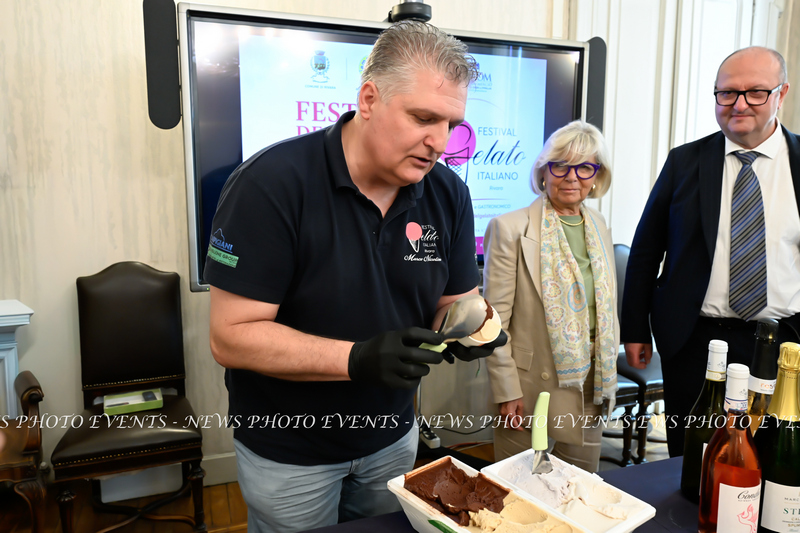 IV EDIZIONE DEL FESTIVAL DEL GELATO ITALIANO , RIVARA