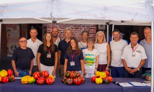 PEPERONI DA RECORD ALLA 77ª FIERA NAZIONALE DEL PEPERONE DI CARMAGNOLA